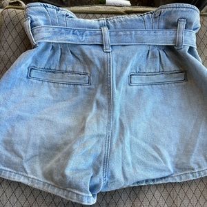 American Eagle Mom shorts